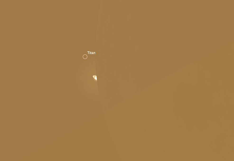 Simulierter Anblick um 18:14:45 Uhr MESZ, zur Mitte der Bedeckung des Saturn am dunklen Mondrand. Der Saturnmond Titan wird in der hellen Dämmerung unsichtbar bleiben.