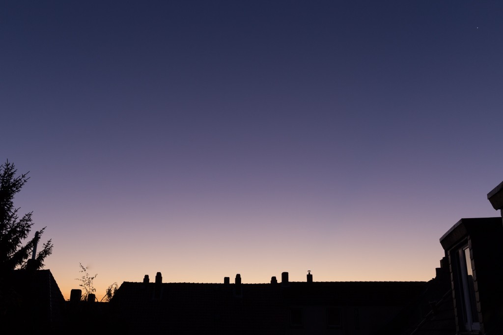 Schönes Purpurlicht um 6:52 Uhr MESZ. (Bild: B. Knispel)