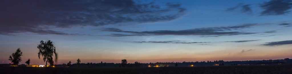 Leuchtenden Nachtwolken um 3:14 Uhr MESZ. (Bild: B.Knispel)